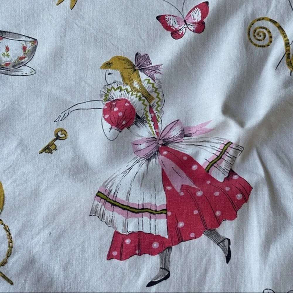 Vintage 60s Alice in Wonderland bedspread twin